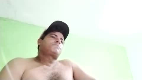 Snapshot of 9vinhocamshow chatting on January 2, 2025, 12:02 am 9vinhocamshow online show from January 2, 2025, 12:02 am