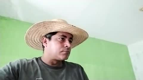 Snapshot of 9vinhocamshow chatting on January 7, 2025, 11:26 am 9vinhocamshow online show from January 7, 2025, 11:26 am