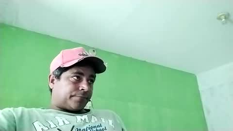 Snapshot of 9vinhocamshow chatting on January 9, 2025, 11:25 am 9vinhocamshow online show from January 9, 2025, 11:25 am