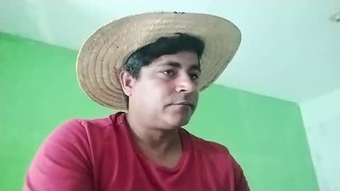 Snapshot of 9vinhocamshow chatting on January 10, 2025, 2:02 pm 9vinhocamshow online show from January 10, 2025, 2:02 pm