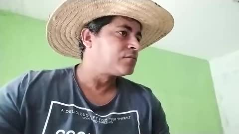 Snapshot of 9vinhocamshow chatting on January 13, 2025, 12:24 pm 9vinhocamshow online show from January 13, 2025, 12:24 pm