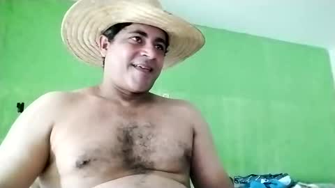 Snapshot of 9vinhocamshow chatting on January 19, 2025, 4:14 pm 9vinhocamshow online show from January 19, 2025, 4:14 pm