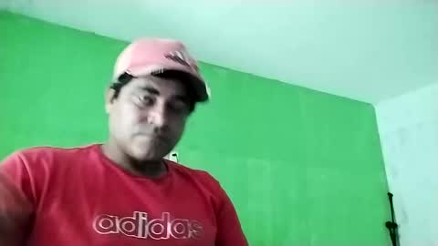 Snapshot of 9vinhocamshow chatting on January 27, 2025, 12:37 pm 9vinhocamshow online show from January 27, 2025, 12:37 pm