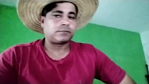 Snapshot of 9vinhocamshow chatting on February 5, 2025, 6:15 pm 9vinhocamshow online show from February 5, 2025, 6:15 pm