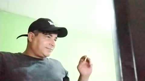 Snapshot of 9vinhocamshow chatting on February 9, 2025, 10:54 pm 9vinhocamshow online show from February 9, 2025, 10:54 pm