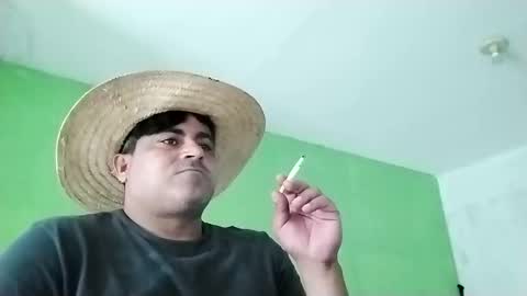 Snapshot of 9vinhocamshow chatting on February 13, 2025, 11:28 am 9vinhocamshow online show from February 13, 2025, 11:28 am