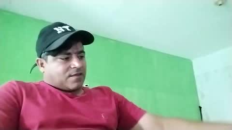 Snapshot of 9vinhocamshow chatting on February 18, 2025, 11:44 am 9vinhocamshow online show from February 18, 2025, 11:44 am