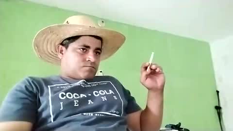 Snapshot of 9vinhocamshow chatting on February 20, 2025, 4:46 pm 9vinhocamshow online show from February 20, 2025, 4:46 pm