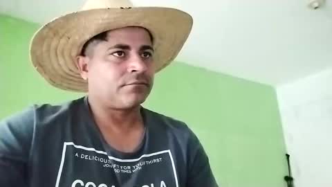 Snapshot of 9vinhocamshow chatting on February 27, 2025, 11:41 am 9vinhocamshow online show from February 27, 2025, 11:41 am