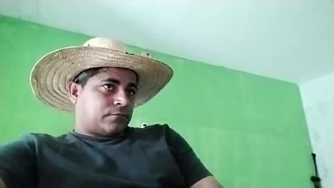 Snapshot of 9vinhocamshow chatting on March 12, 2025, 11:31 am 9vinhocamshow online show from March 12, 2025, 11:31 am