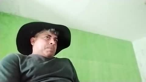 Snapshot of 9vinhocamshow chatting on September 8, 2025, 5:34 pm 9vinhocamshow online show from September 8, 2025, 5:34 pm