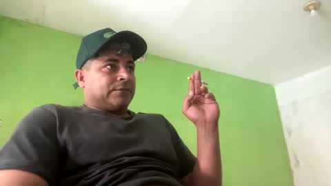 Snapshot of 9vinhocamshow chatting on September 9, 2025, 11:43 am 9vinhocamshow online show from September 9, 2025, 11:43 am