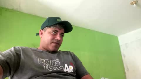 Snapshot of 9vinhocamshow chatting on September 13, 2025, 12:16 pm 9vinhocamshow online show from September 13, 2025, 12:16 pm