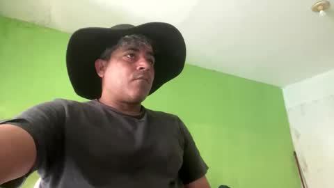 Snapshot of 9vinhocamshow chatting on September 25, 2025, 11:14 am 9vinhocamshow online show from September 25, 2025, 11:14 am