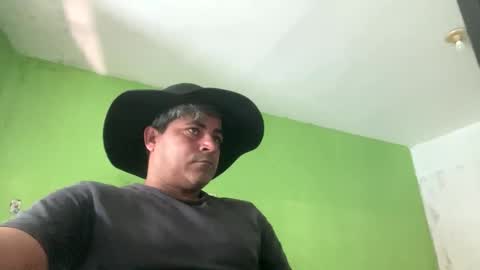 Snapshot of 9vinhocamshow chatting on October 8, 2025, 11:30 am 9vinhocamshow online show from October 8, 2025, 11:30 am