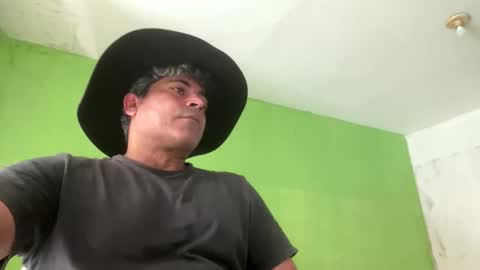 Snapshot of 9vinhocamshow chatting on October 24, 2025, 10:55 am 9vinhocamshow online show from October 24, 2025, 10:55 am