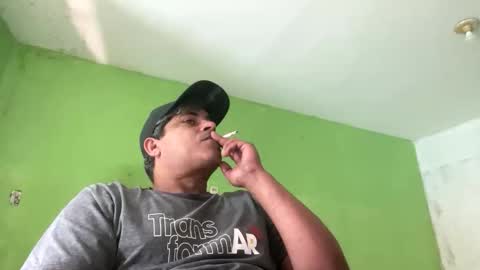 Snapshot of 9vinhocamshow chatting on October 29, 2025, 11:34 am 9vinhocamshow online show from October 29, 2025, 11:34 am