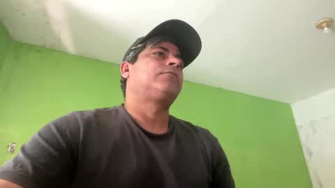 Snapshot of 9vinhocamshow chatting on October 31, 2025, 11:22 am 9vinhocamshow online show from October 31, 2025, 11:22 am