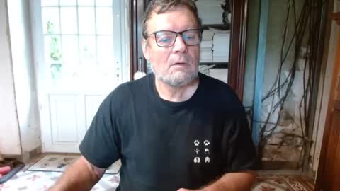 Snapshot of _123_voyeur_ chatting on October 19, 2025, 10:49 am _123_voyeur_ online show from October 19, 2025, 10:49 am