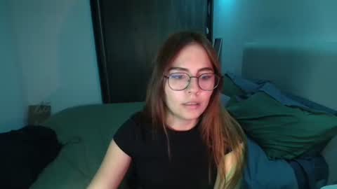 Snapshot of _abbyyyy_ chatting on March 12, 2025, 2:41 am abby 3 online show from March 12, 2025, 2:41 am