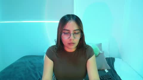Snapshot of _abbyyyy_ chatting on September 22, 2025, 5:04 pm abby 3 online show from September 22, 2025, 5:04 pm