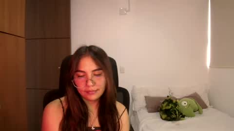 Snapshot of _abbyyyy_ chatting on June 19, 2026, 4:22 pm abby 3 online show from June 19, 2026, 4:22 pm
