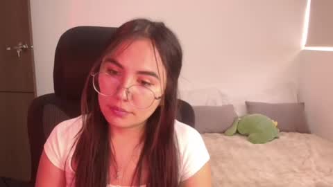 Snapshot of _abbyyyy_ chatting on July 15, 2026, 5:07 pm abby 3 online show from July 15, 2026, 5:07 pm