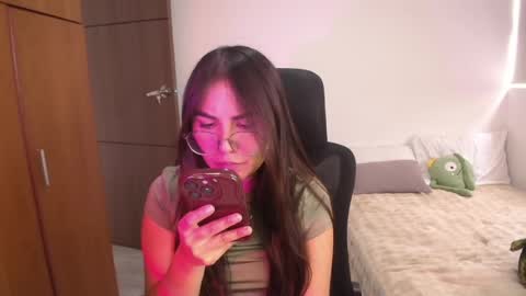 Snapshot of _abbyyyy_ chatting on July 31, 2026, 4:17 pm abby 3 online show from July 31, 2026, 4:17 pm