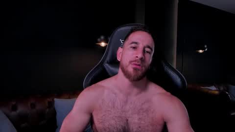 _adamcoper_ online show from November 26, 2025, 11:39 pm