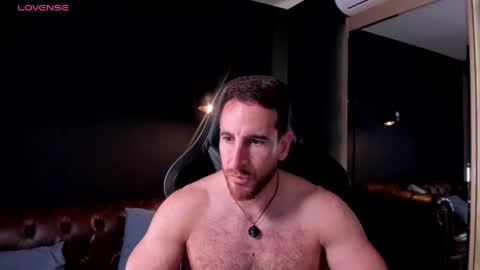 _adamcoper_ online show from April 16, 2026, 12:22 am