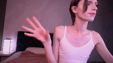 Snapshot of _adrian_the_one chatting on October 3, 2025, 5:15 am adrian online show from October 3, 2025, 5:15 am