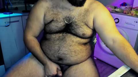 Snapshot of _alan_bear_ chatting on December 10, 2024, 12:50 am Alan online show from December 10, 2024, 12:50 am