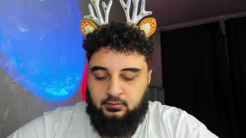 Snapshot of _alan_bear_ chatting on December 30, 2024, 9:08 pm Alan online show from December 30, 2024, 9:08 pm