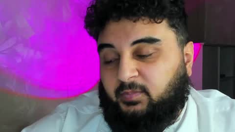 Snapshot of _alan_bear_ chatting on January 9, 2025, 6:36 pm Alan online show from January 9, 2025, 6:36 pm