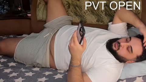 Snapshot of _alan_bear_ chatting on February 22, 2025, 1:57 pm Alan online show from February 22, 2025, 1:57 pm