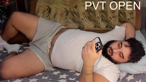 Snapshot of _alan_bear_ chatting on February 23, 2025, 5:39 pm Alan online show from February 23, 2025, 5:39 pm