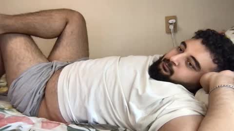 Snapshot of _alan_bear_ chatting on September 10, 2025, 12:05 pm Alan online show from September 10, 2025, 12:05 pm