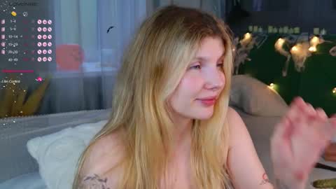 Snapshot of _aleksa chatting on November 1, 2025, 6:59 am Alexa online show from November 1, 2025, 6:59 am