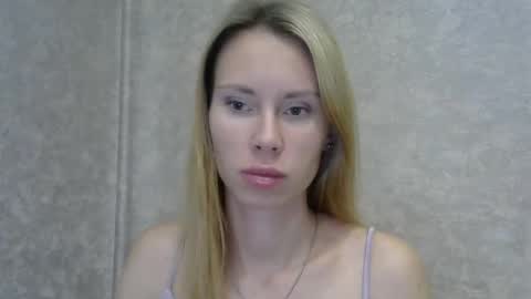 Snapshot of _alex1819 chatting on October 31, 2025, 7:42 am _alex1819 online show from October 31, 2025, 7:42 am