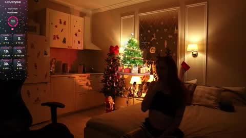 _alice_meyss_ online show from December 18, 2025, 10:16 pm