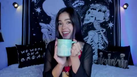 Snapshot of _alicesasha_ chatting on June 15, 2026, 5:31 am _alicesasha_ online show from June 15, 2026, 5:31 am
