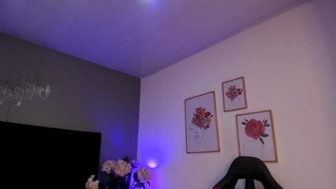  Alice  online show from January 27, 2025, 11:00 pm