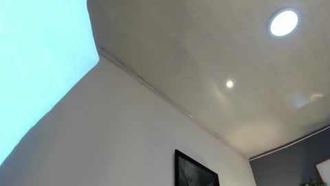  Alice  online show from March 6, 2025, 7:54 pm