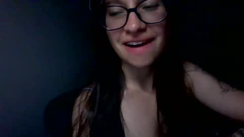 _alyson online show from May 27, 2026, 7:16 am