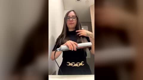 _alyson online show from August 3, 2026, 3:16 pm