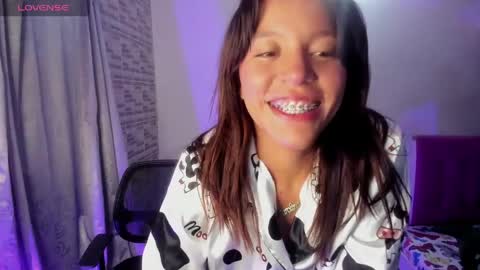 AMELIA  online show from April 23, 2026, 5:08 am