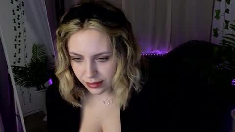 Snapshot of _amymoore_ chatting on February 15, 2026, 1:24 am _amymoore_ online show from February 15, 2026, 1:24 am