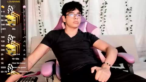 Snapshot of _an_drew18 chatting on September 30, 2025, 9:42 pm _an_drew18 online show from September 30, 2025, 9:42 pm