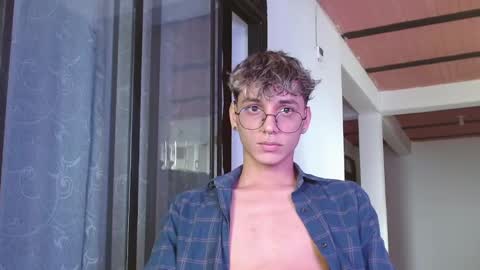 Snapshot of _andrew_willyams chatting on January 11, 2025, 7:49 pm Andres online show from January 11, 2025, 7:49 pm