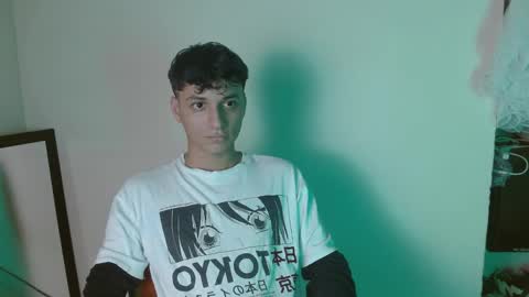 Snapshot of _andrew_willyams chatting on November 7, 2025, 6:24 am Andres online show from November 7, 2025, 6:24 am